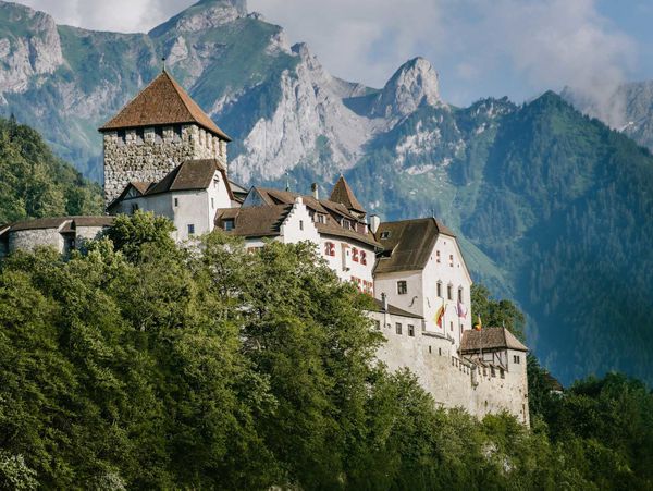 Thông tin thủ tục xin visa đi Liechtenstein chuẩn nhất